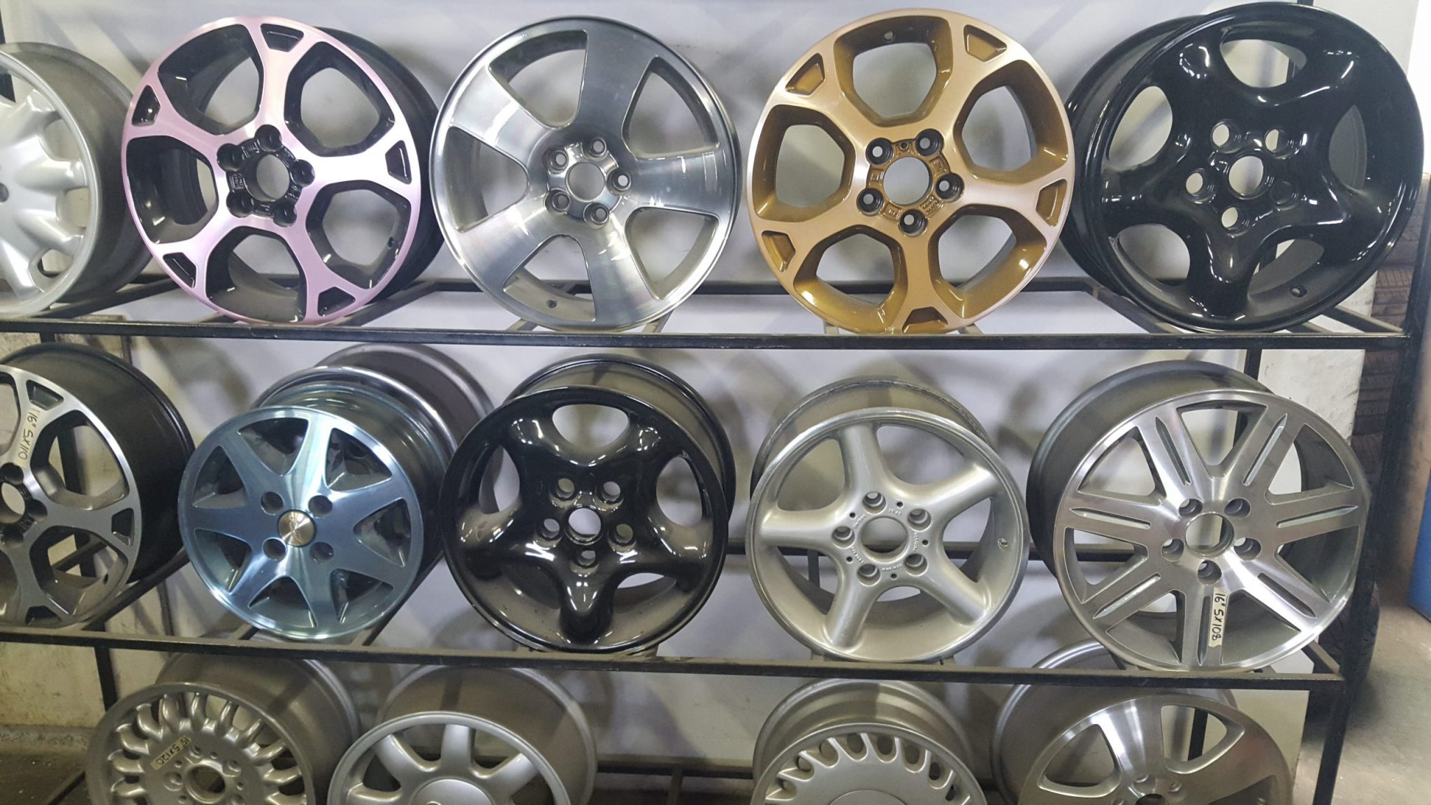 How to Pick the Perfect Alloy Rims for Your Car Wheel Repair Specialists